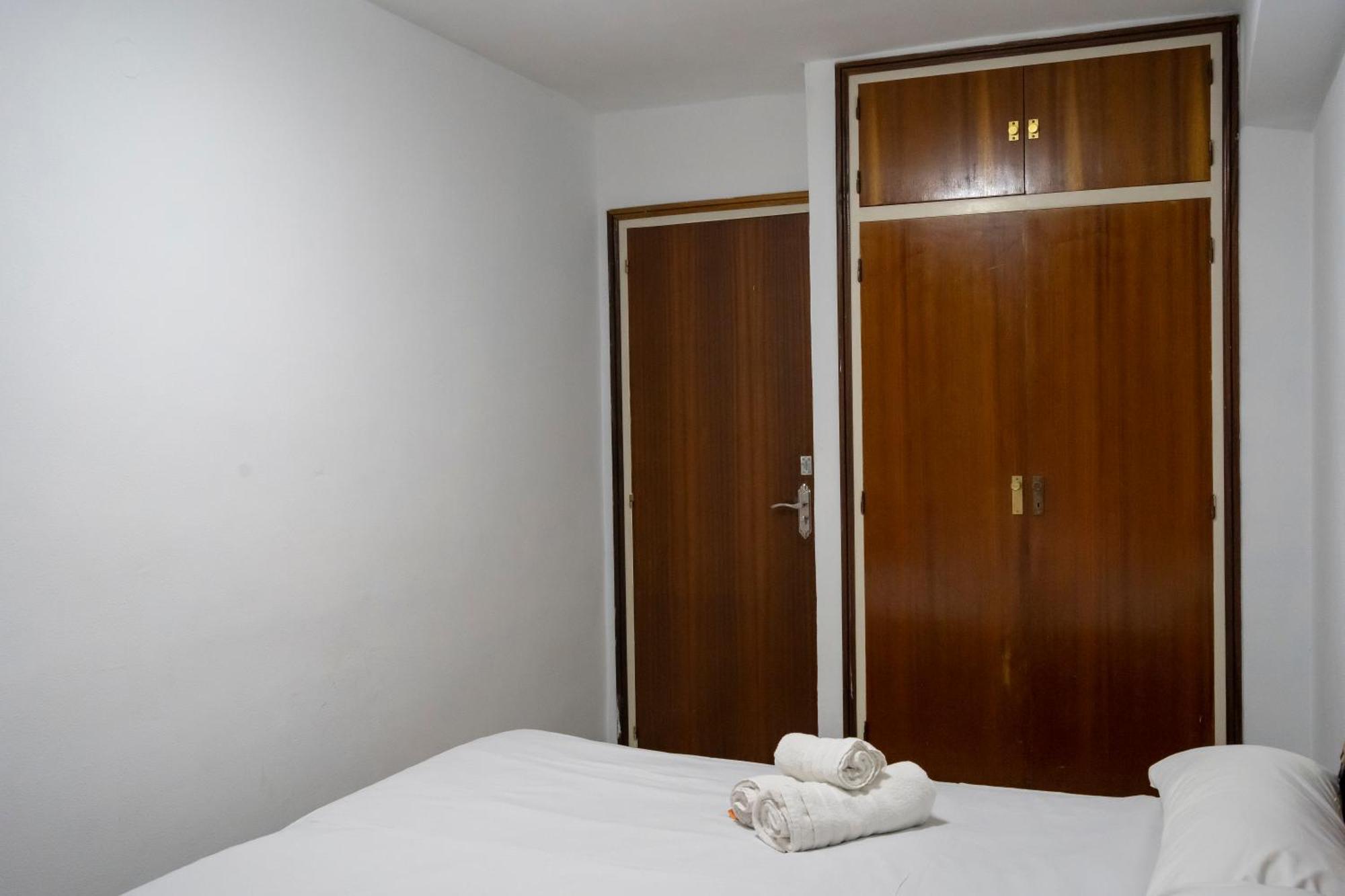 Habitacion Doble En La Victoria Малага Экстерьер фото